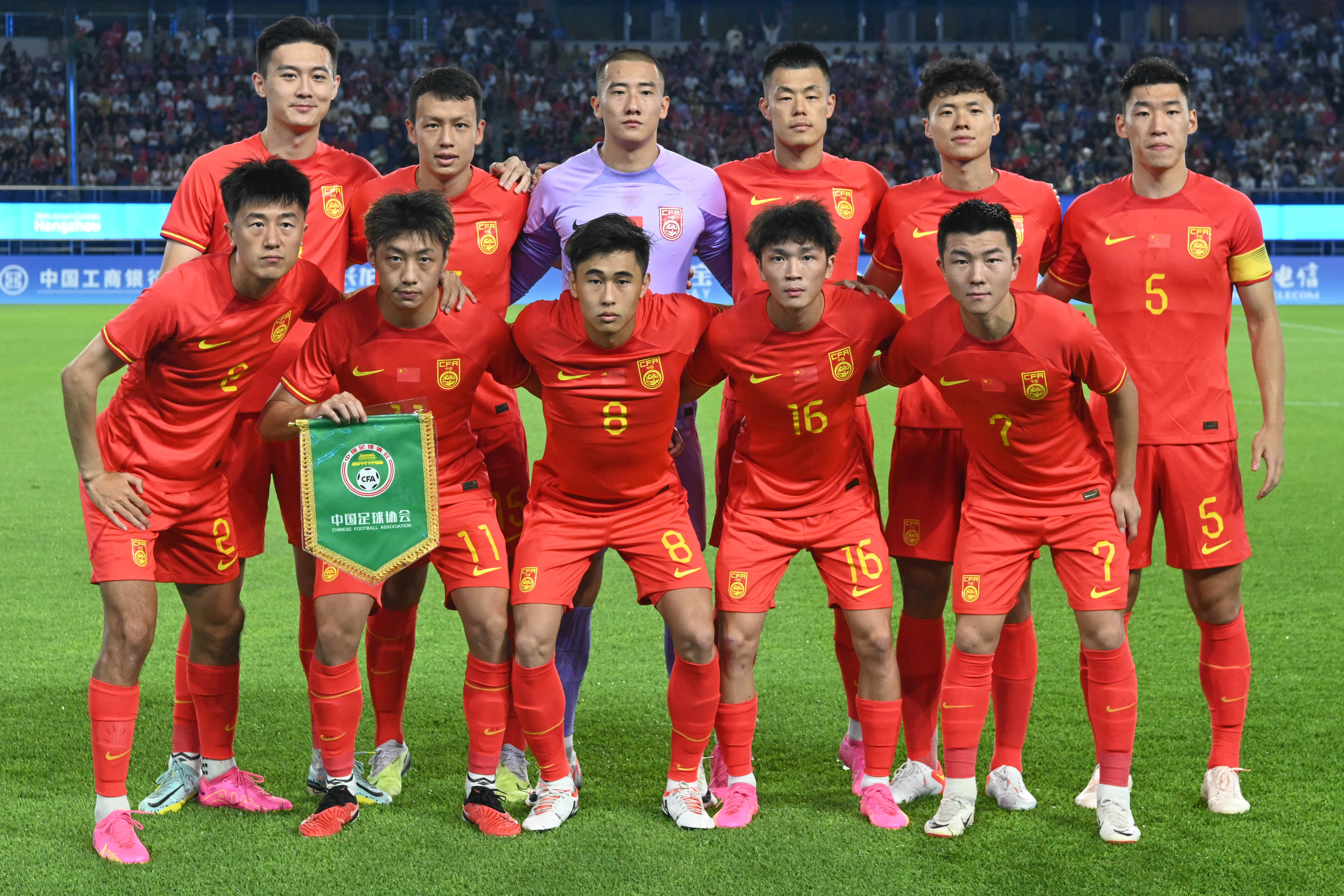 中国队员们在足球赛事上有惊艳表现