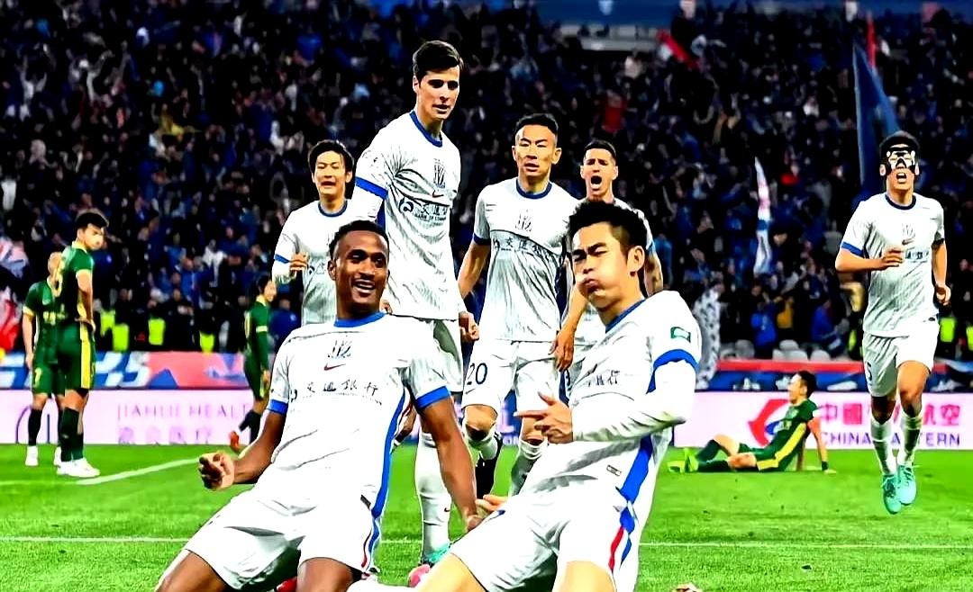 青岛黄海客场艰难获胜,球迷狂欢冲击大联赛 青岛黄海客场艰难获胜,球迷狂欢冲击大联赛