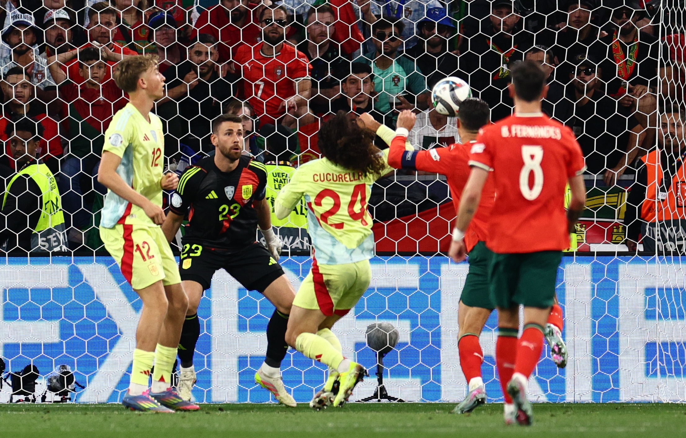 开云体育中国-关于葡萄牙主场遭遇惨败，遗憾无缘欧洲国家联赛四强的信息