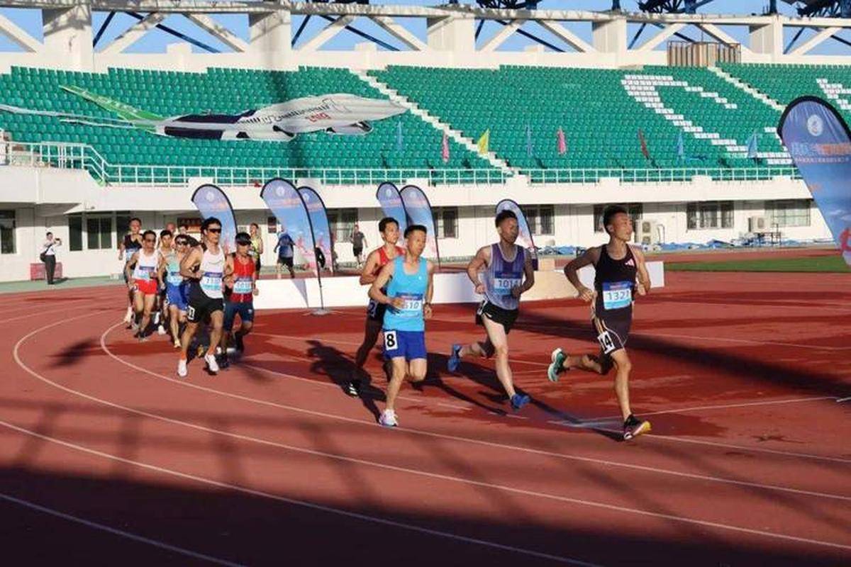 关于田径项目巅峰对决,胜负难分的信息 关于田径项目巅峰对决,胜负难分的信息