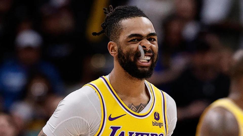 关于马刺客场逆转掘金,拉塞尔32分高效果!的信息 关于马刺客场逆转掘金,拉塞尔32分高效果!的信息