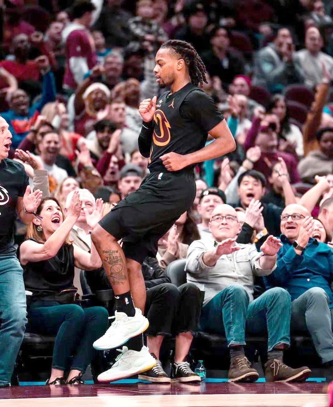 太阳胜骑士,西部球队表现抢眼的简单介绍 太阳胜骑士,西部球队表现抢眼的简单介绍