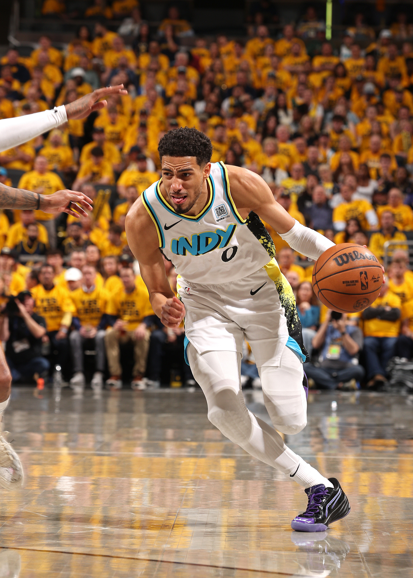 关于雄鹿险胜步行者,延续不败纪录的信息 关于雄鹿险胜步行者,延续不败纪录的信息